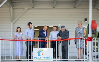 Politicians and Community Celebrate Meals on Wheels New Building
